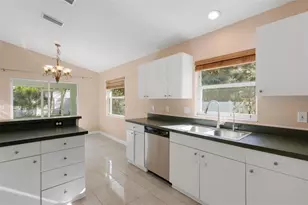 4557 Worcester Rd, Sarasota, FL 34231 - Photo 20