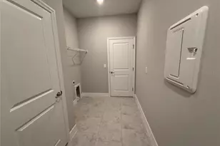 1047 Comfort Ln, North Port, FL 34288 - Photo 34