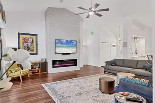 4305 Highland Oaks Cir, Sarasota, FL 34235 - Photo 10