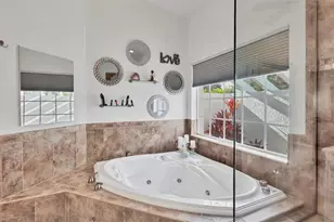 4305 Highland Oaks Cir, Sarasota, FL 34235 - Photo 26