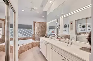 4305 Highland Oaks Cir, Sarasota, FL 34235 - Photo 24