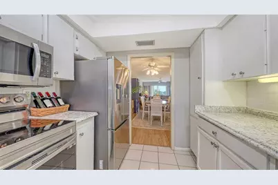 3647 Lake Bayshore Drive #J416, Bradenton, FL 34205 - Photo 14