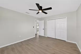 6224 7th Ave Dr W, Bradenton, FL 34209 - Photo 18