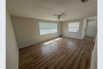 2124 3rd Street E, Bradenton, FL 34208 - Photo 4