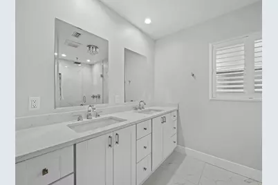 2426 River Ridge Drive, Sarasota, FL 34239 - Photo 22
