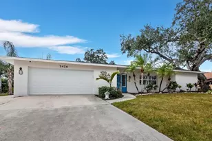 2426 River Ridge Dr, Sarasota, FL 34239 - Photo 1