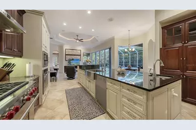 8335 Grosvenor Court, Bradenton, FL 34201 - Photo 12