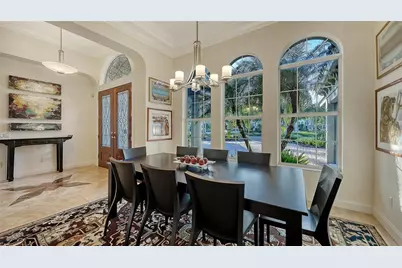 8335 Grosvenor Court, Bradenton, FL 34201 - Photo 10
