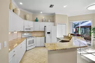 5014 Hanging Moss Ln, Sarasota, FL 34238 - Photo 12