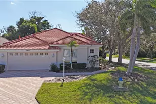 5014 Hanging Moss Ln, Sarasota, FL 34238 - Photo 2