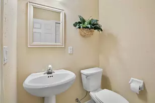 5014 Hanging Moss Ln, Sarasota, FL 34238 - Photo 30