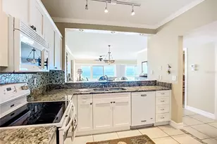 6006 Gulf Dr, Holmes Beach, FL 34217 - Photo 10