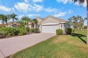 4845 Hanging Moss Ln, Sarasota, FL 34238 - Photo 4