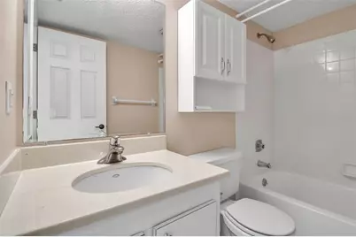 1728 Lakeside Drive #1720-B, Venice, FL 34293 - Photo 32