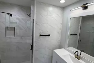 6928 43rd Ct E, Sarasota, FL 34243 - Photo 52