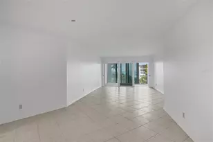 2110 Benjamin Franklin Dr, Sarasota, FL 34236 - Photo 12