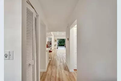 3448 Tallywood Circle #7050, Sarasota, FL 34237 - Photo 6