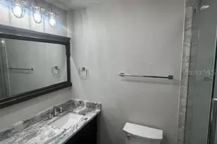 1013 W Peppertree Dr, Sarasota, FL 34242 - Photo 10
