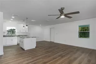 305 19th St E, Bradenton, FL 34208 - Photo 6