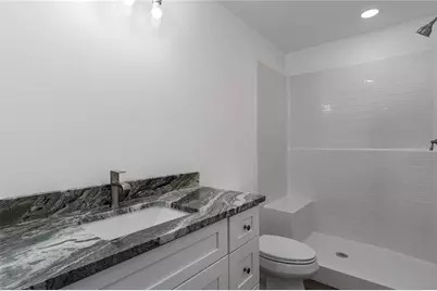 305 19th Street East, Bradenton, FL 34208 - Photo 10