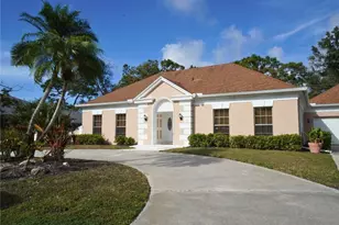 16 Golf View Dr, Englewood, FL 34223 - Photo 2