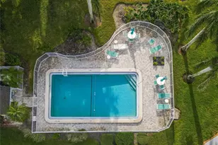 2375 Lakeside Mews, Sarasota, FL 34235 - Photo 2