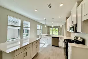 15109 Shady Palms Ln, Nokomis, FL 34275 - Photo 6