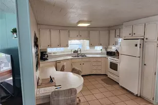 603 Cyprus Ct, Bradenton, FL 34207 - Photo 4