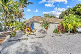 1123 Crescent St, Sarasota, FL 34242 - Photo 54