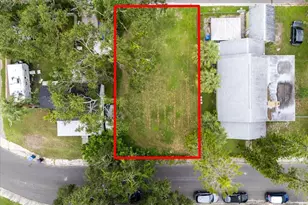 1753 Queen St S, Saint Petersburg, FL 33712 - Photo 1