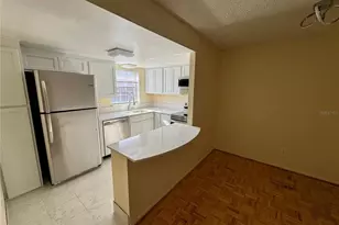 1140 84th Ave N, Saint Petersburg, FL 33702 - Photo 6