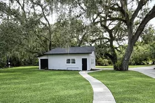 2835 Sarasota Golf Club Blvd, Sarasota, FL 34240 - Photo 32