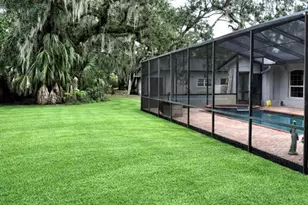 2835 Sarasota Golf Club Blvd, Sarasota, FL 34240 - Photo 8