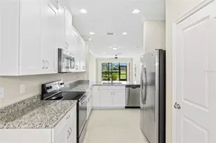 12710 Sorrento Wy, Bradenton, FL 34211 - Photo 6