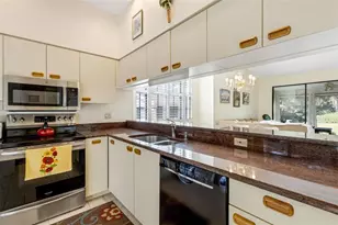 5531 Hampstead Heath, Sarasota, FL 34235 - Photo 14