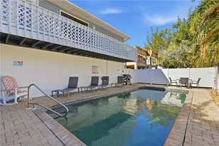 117 Neptune Ln, Holmes Beach, FL 34217 - Photo 36