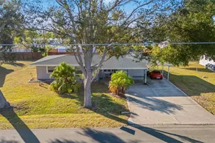 524 Sarabay Rd, Osprey, FL 34229 - Photo 1