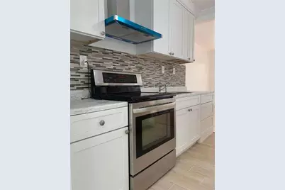 3925 Mesa Avenue, Sarasota, FL 34233 - Photo 8