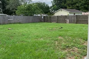 3925 Mesa Ave, Sarasota, FL 34233 - Photo 4