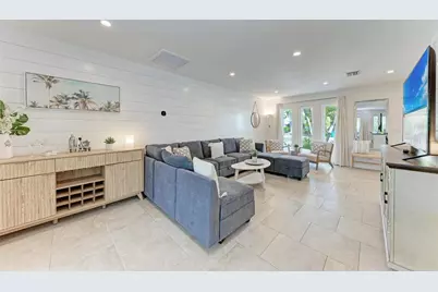57 N Shore Drive, Anna Maria, FL 34216 - Photo 10