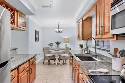 3350 S Osprey Avenue #211A, Sarasota, FL 34239 - Photo 18