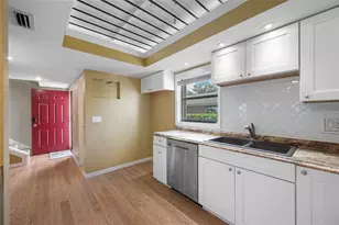 140 Michaels Cir, Oldsmar, FL 34677 - Photo 30