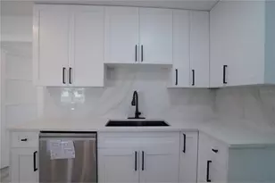 1461 Royal Rd, Venice, FL 34293 - Photo 14