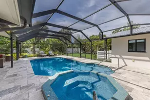 426 N Shore Dr, Sarasota, FL 34234 - Photo 16