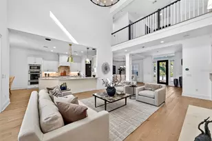 1349 Harbor Dr, Sarasota, FL 34239 - Photo 8