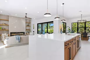 2303 Loma Linda St, Sarasota, FL 34239 - Photo 20