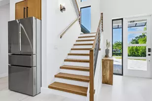 2303 Loma Linda St, Sarasota, FL 34239 - Photo 18