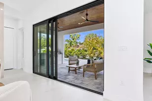 2303 Loma Linda St, Sarasota, FL 34239 - Photo 20