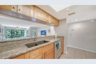 835 S Osprey Avenue #201, Sarasota, FL 34236 - Photo 14