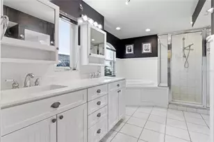 2502 Avenue B, Bradenton Beach, FL 34217 - Photo 40